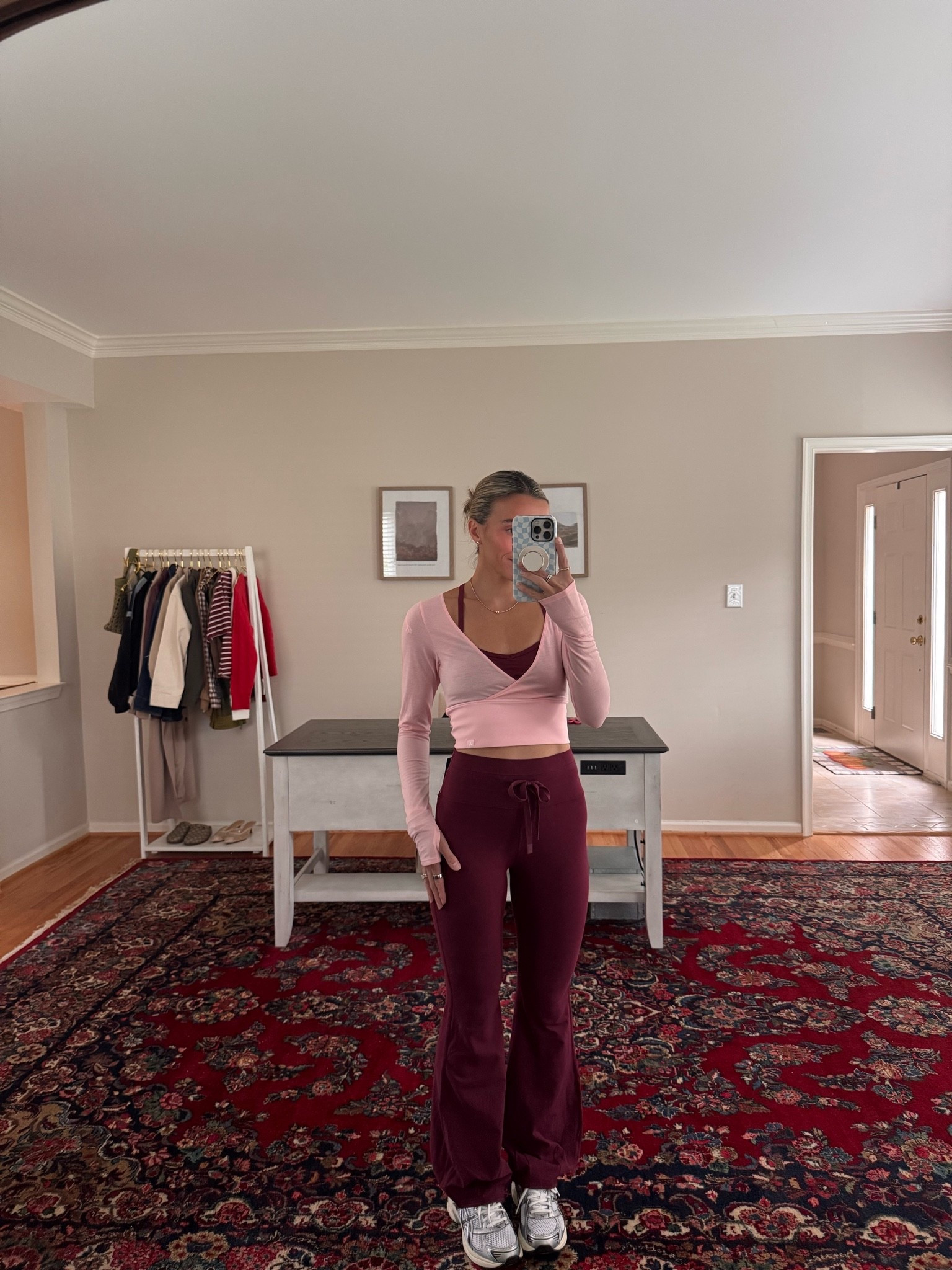 Small top, XS pants

#LTKActive #LTKmomlife #LTKfitnessgoals