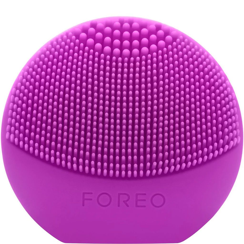 FOREO LUNA Play Facial Cleansing Brush | Currentbody US & Canada