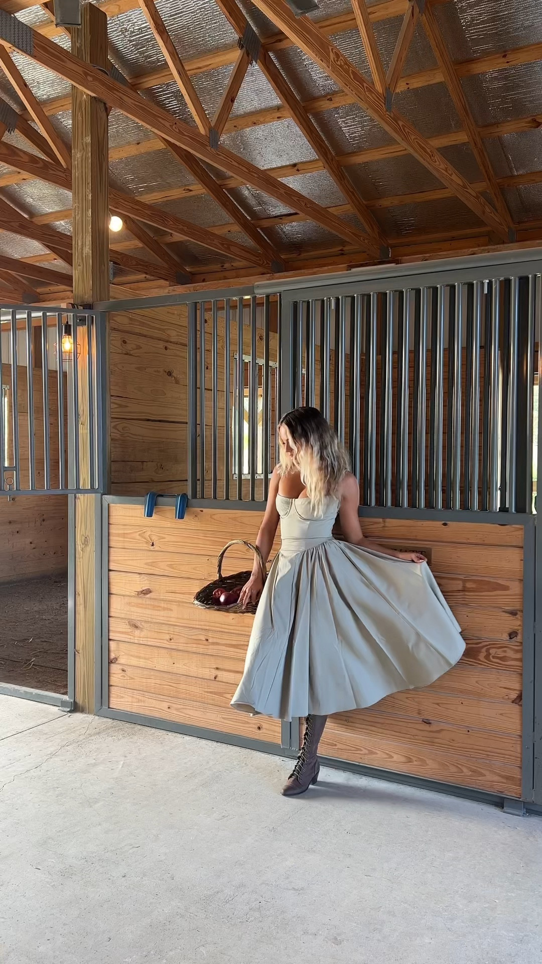 The perfect fall apple picking dress🍎 I’m wearing color taupe! #houseofcb #taupe #autumndress #datedress #falllook #applepicking 

#LTKVideo #LTKFallSale #LTKWedding