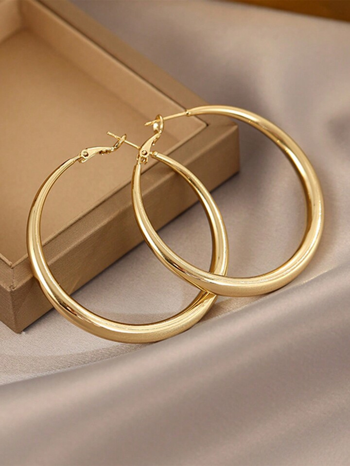 1pair European And American Style Metallic Personalized Circle Design Earrings | SHEIN