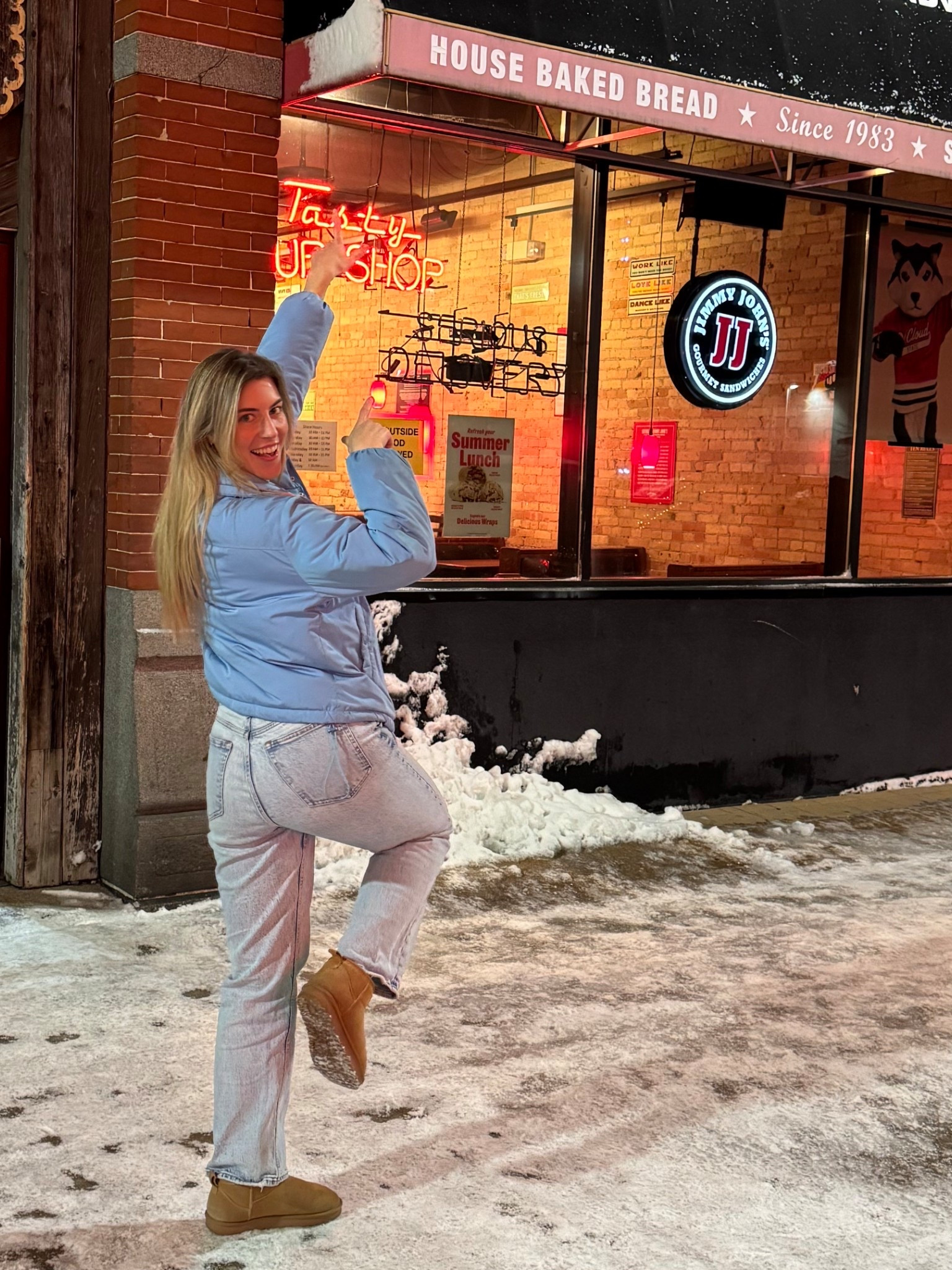 Jeans from Abercrombie but can’t find on the site anymore but found similar (& on sale)!
Jacket from urban outfitters but found a similar (if not cuter) and cheaper one on Amazon🤗
And ugg duuuuupe!
#LTKcomfy 

#LTKSeasonal