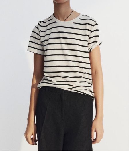 Black and white striped tee shirt

#LTKstyletip #LTKfindsunder50 #LTKSeasonal