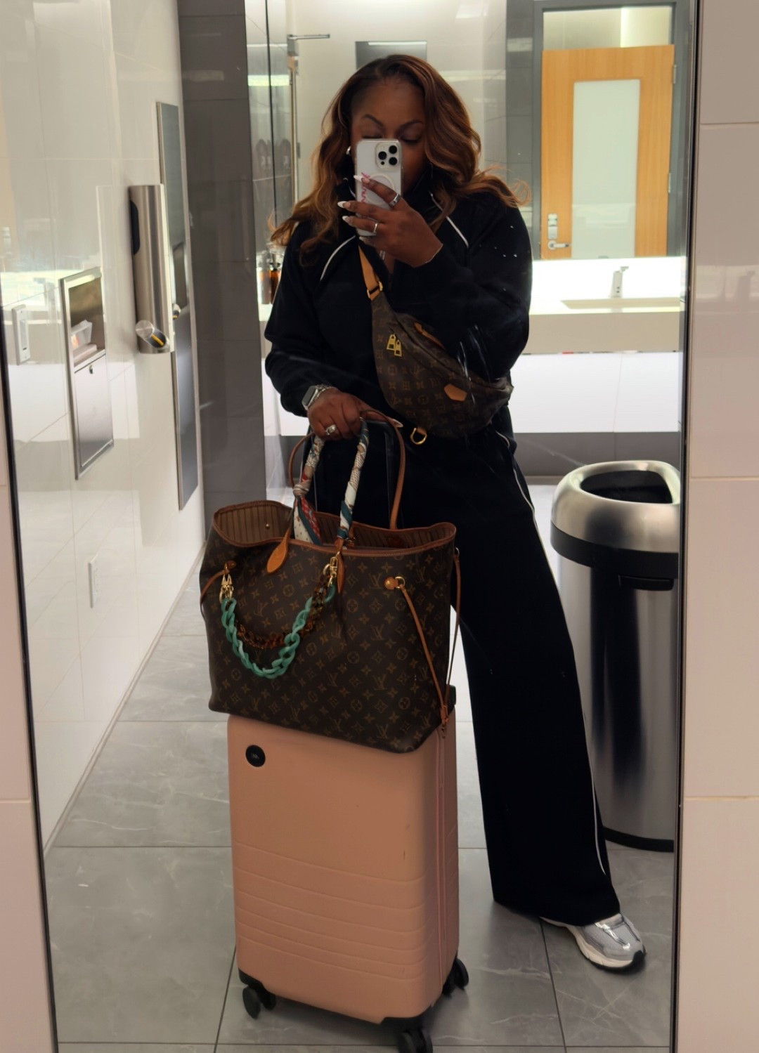 Airport uniform 

#LTKTravel #LTKCyberWeek #LTKActive