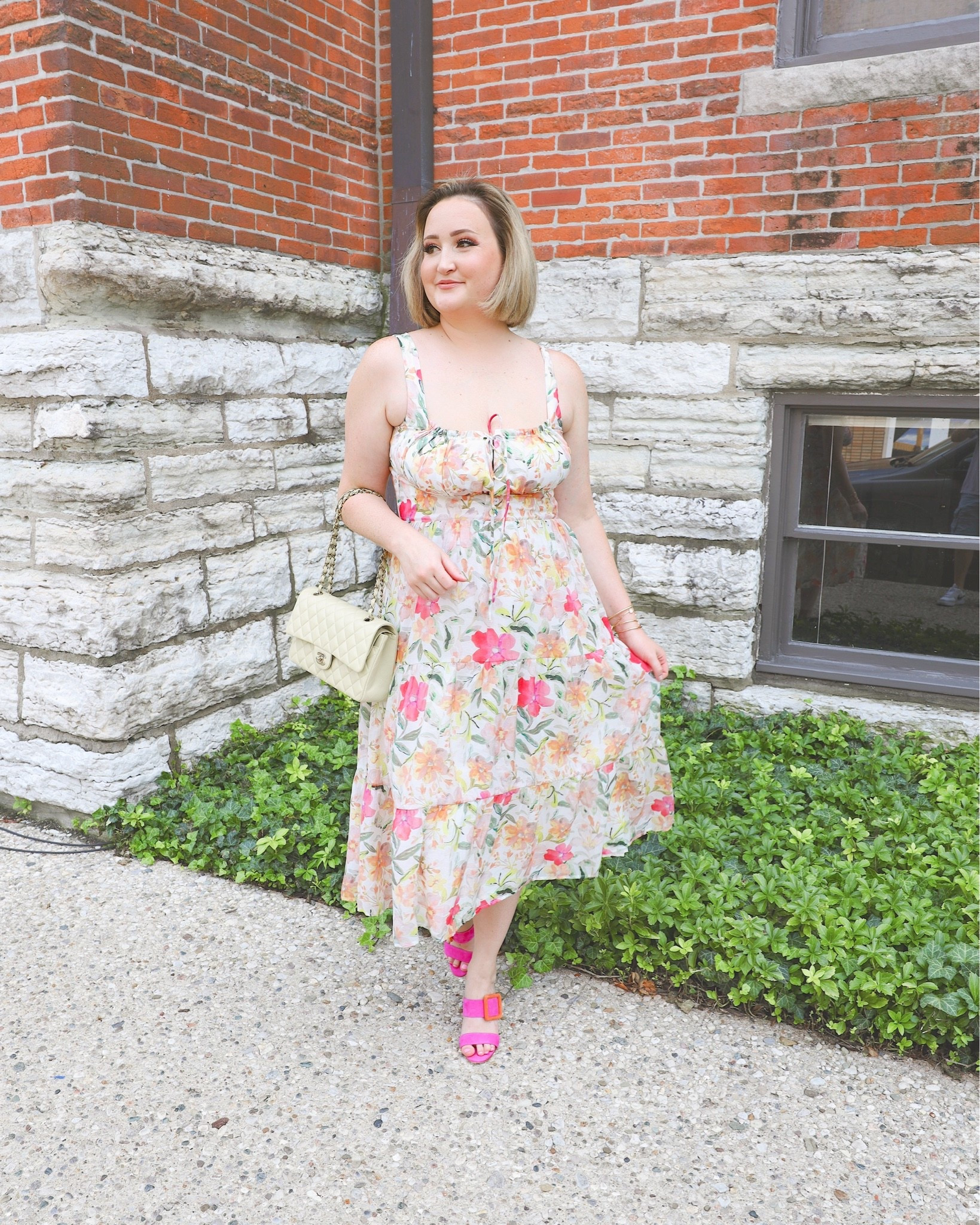 Love this floral dress from Lulus and it’s currently on sale at Nordstrom! 🫶🏻💕 would make a perfect wedding guest dress, garden party dress, brunch dress, or summer girly dress in general to have! 


#summerfashion #summerstyle #summeroutfit #dress #floraldress #brunchoutfit #summerweddingguestdress #weddingguest #datenightoutfits

#LTKootd #LTKSeasonal #LTKSaleAlert