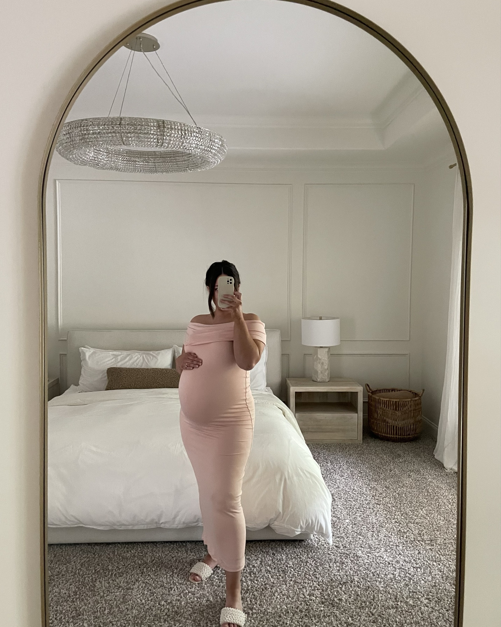 Maternity dress 🤍

#LTKbaby #LTKfamily #LTKbump