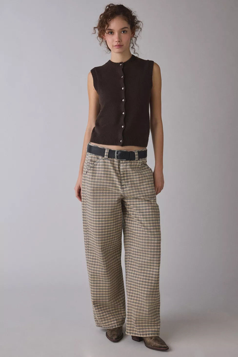 Kimchi Blue Rachel Vest Sleeveless Cardigan | Urban Outfitters (US and RoW)