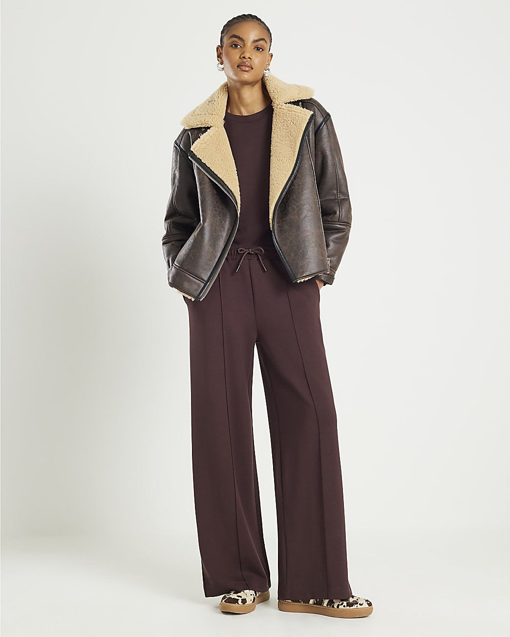 Brown Premium Wide Leg Pintuck Joggers | River Island UK & IE