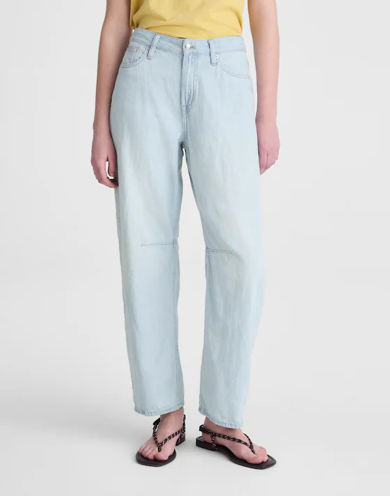 The Darted Barrel-Leg Jean in Airy Denim | Madewell