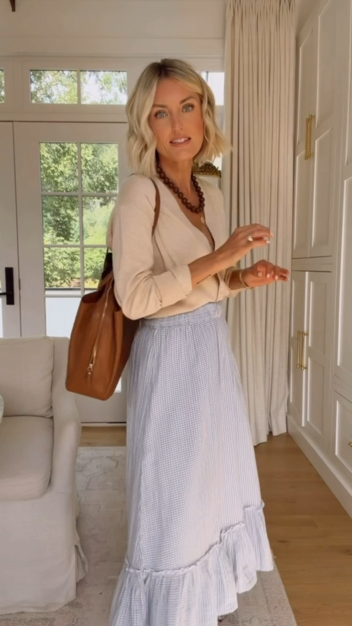 This cashmere cardigan from @quince is truly a timeless staple! I love the fit of it, & the buttons are functional. This will be such a great layering piece going into pre fall - perfect for teachers! Wearing S in cardigan & XS in skirt! #quincepartner

Loverly Grey, quince, cashmere caridgan, teacher outfit, teacher workwear, pre fall layers 

 

#LTKSeasonal #LTKWorkwear