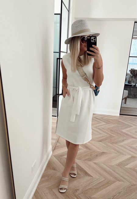 I was so surprised with this dress🤍! The material is amazing. Im in a small, but it runs big so I would size down. 
Has pockets and very flattering on! 

10% off & free ship code: LILLIEXSPANX (excludes sale)


Travel style. White Dress. Work outfit. Vacation outfit. Summer outfit. 


#LTKstyletip #LTKworkwear #LTKfindsunder100