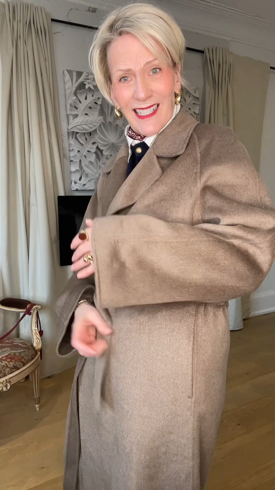 Gorgeous coat!! Cannot get enough of this sheen!! Absolutely stunning!! @goelia

#LTKwinter #LTKover50style