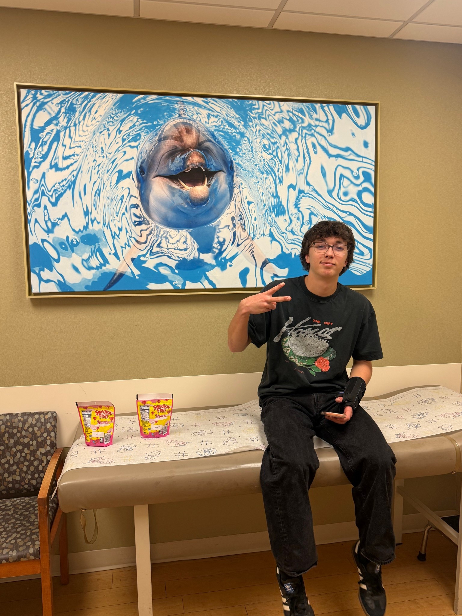 This was a typical week in my life as a boy mom. 👩🧍

My oldest son saw his favorite orthopedic surgeon for a motocross injury, had his wisdom teeth removed, and attended College of Charleston admitted day within a week🤣🤣

#LTKdayinmylife #LTKmomlife #LTKMens