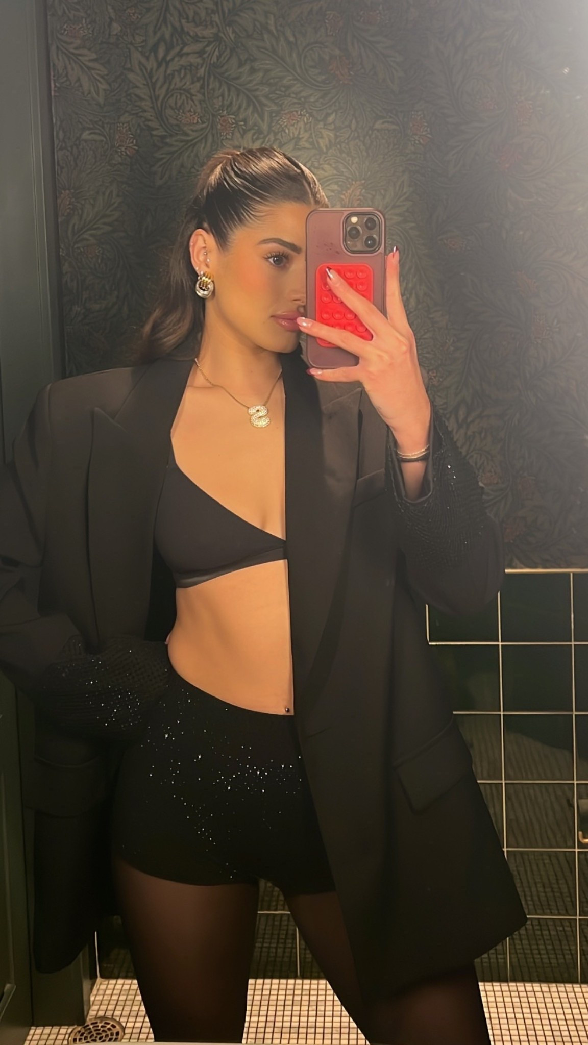 ✨🖤✨

#LTKU #LTKootd #LTKSeasonal