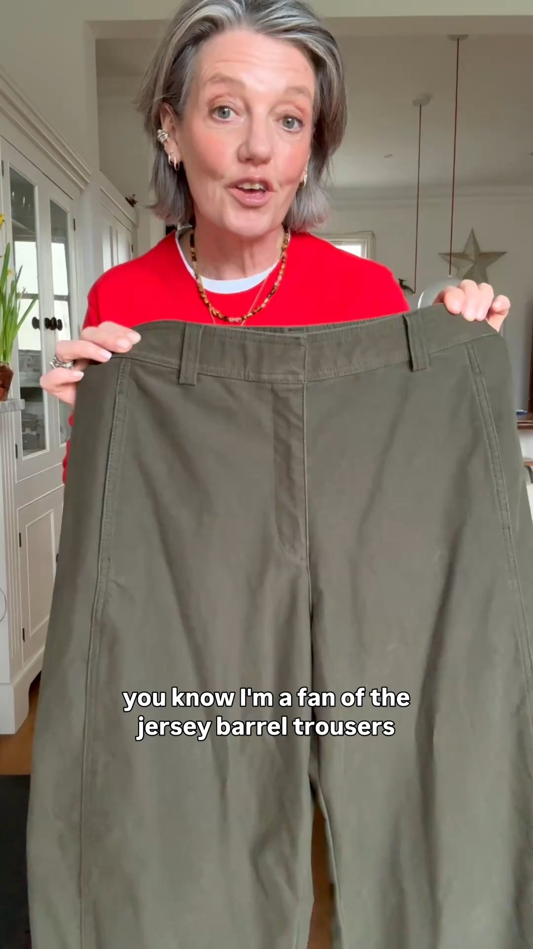 I found the perfect Spring Trouser
100% cotton, they come in 3 colours. 
I wear a size medium in these and a size large in the jersey curve. These are definitely a more generous sizing but fit me better than the jersey barrels. I usually wear a size 12/14 in trousers and 5ft 5 for reference. 




Spring Outfit Inspiration, OOTD, Spring Colours, GRWM, Uniqlo 

#LTKuk #LTKeurope #LTKspring