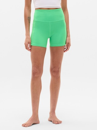 Salutation Stash High Rise 5" Short | Athleta