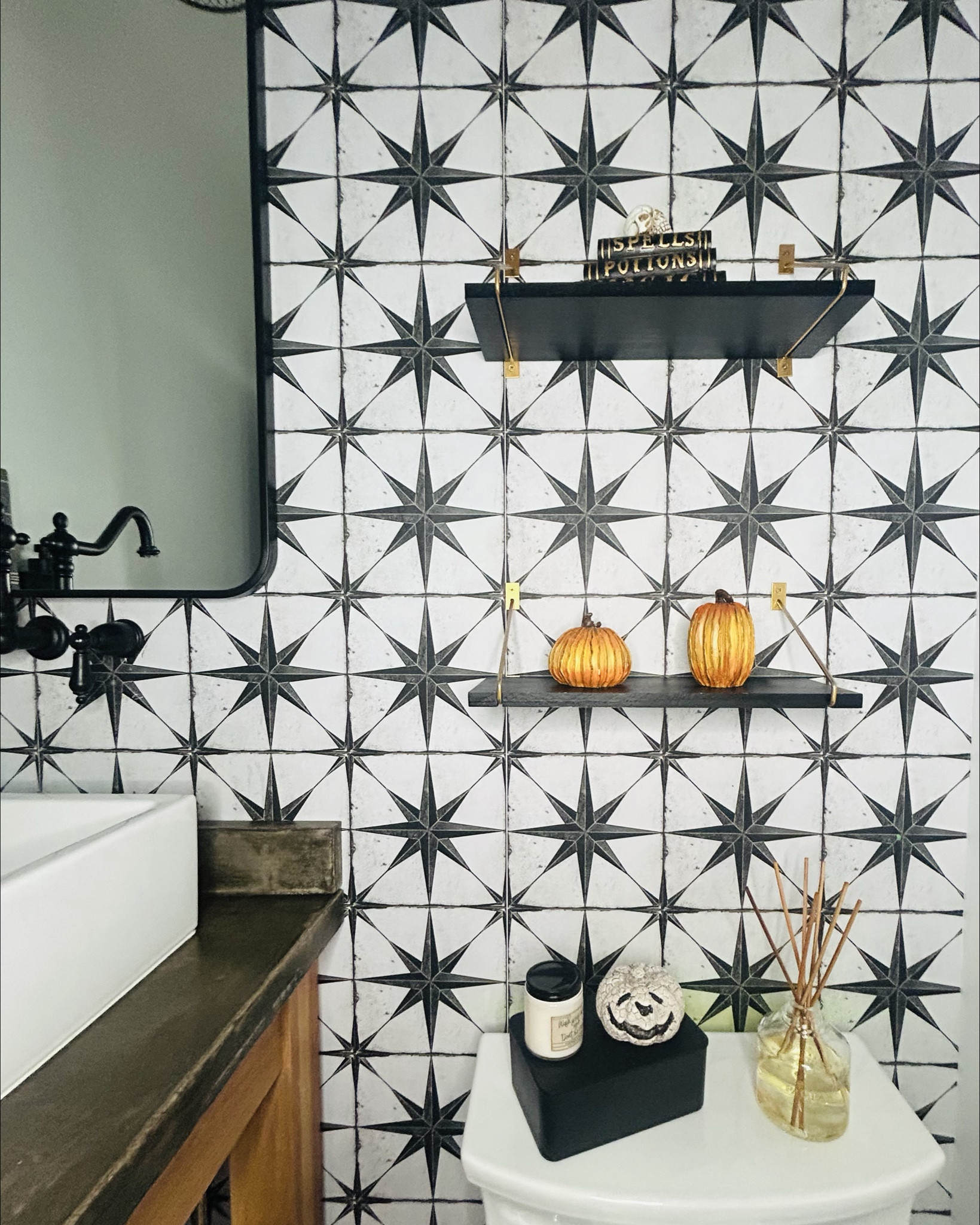 Powder Room Bath Modern Farmhouse Decor

#LTKStyleTip #LTKHome #LTKFamily