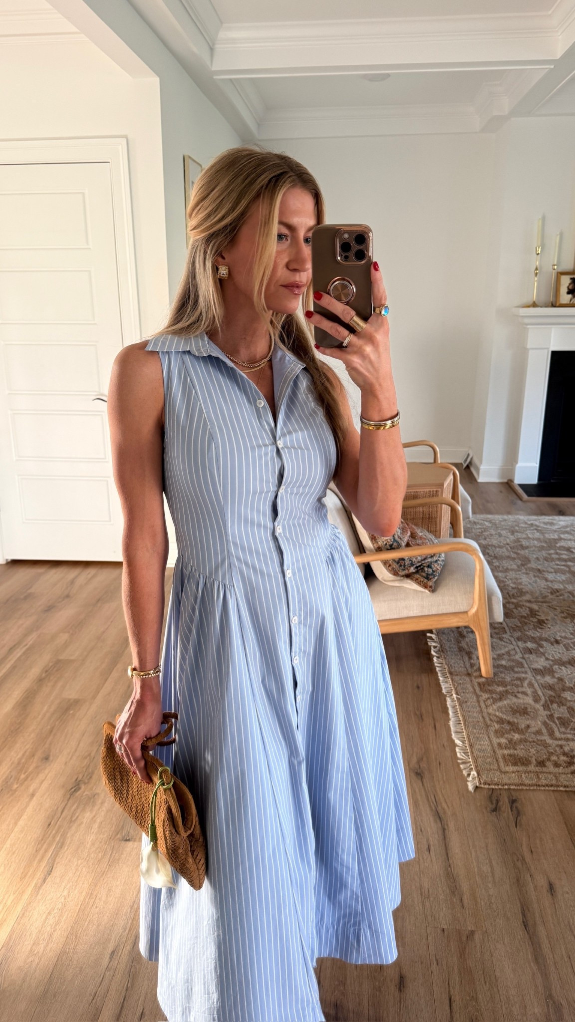 The perfect button-up dress for spring! Runs TTS, wearing size small.  

#LTKootd #LTKgrwm #LTKSeasonal