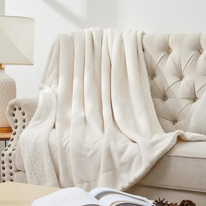 Walensee Sherpa Fleece Blanket (Queen Size 90”x90” Off White) Plush Throw Fuzzy Super Soft Re... | Amazon (US)