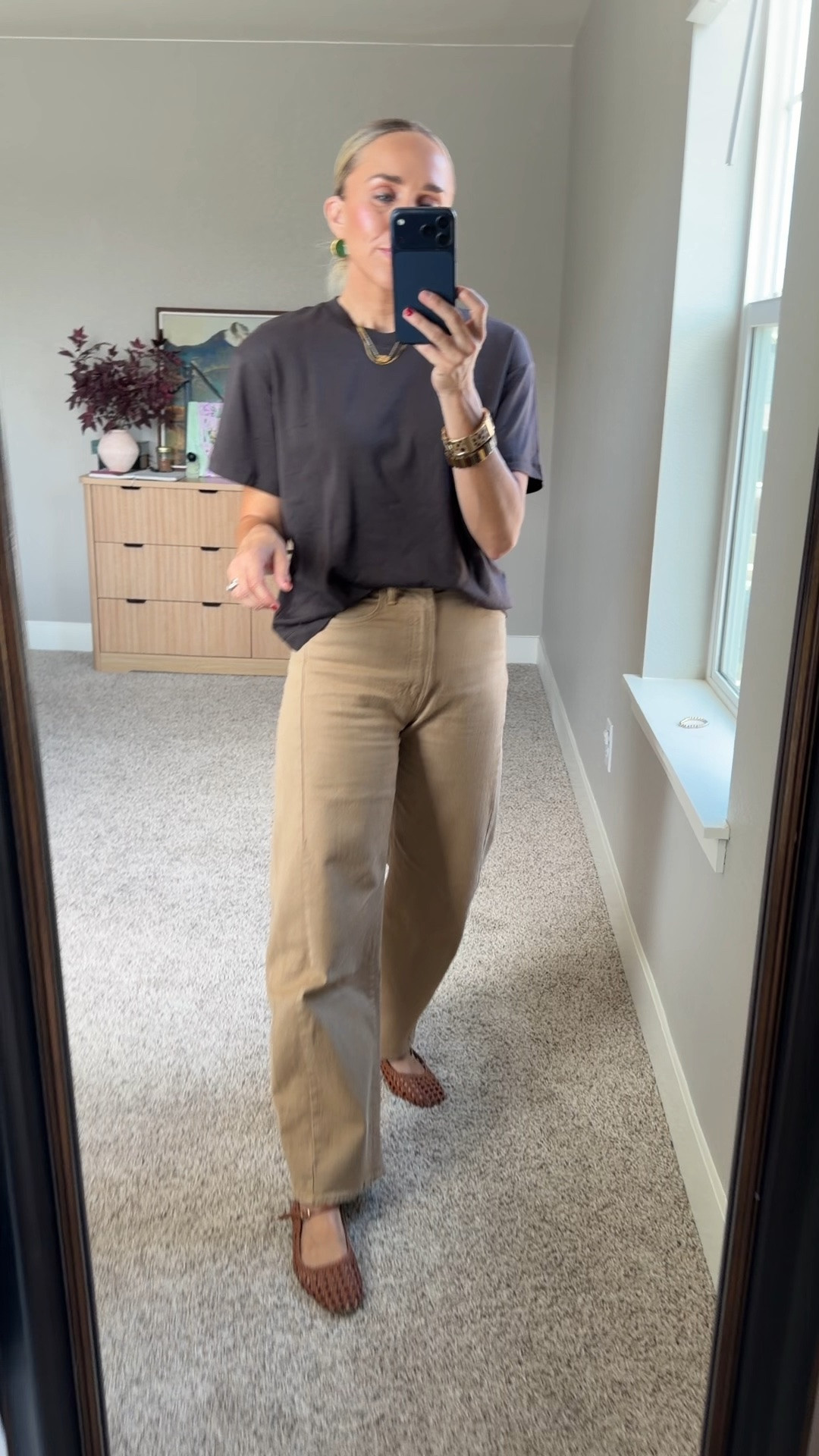 The perfect boxy tee from Gap! 

I am a size small top and 2 or 26 bottoms.

#LTKgrwm #LTKootd #LTKmomlife