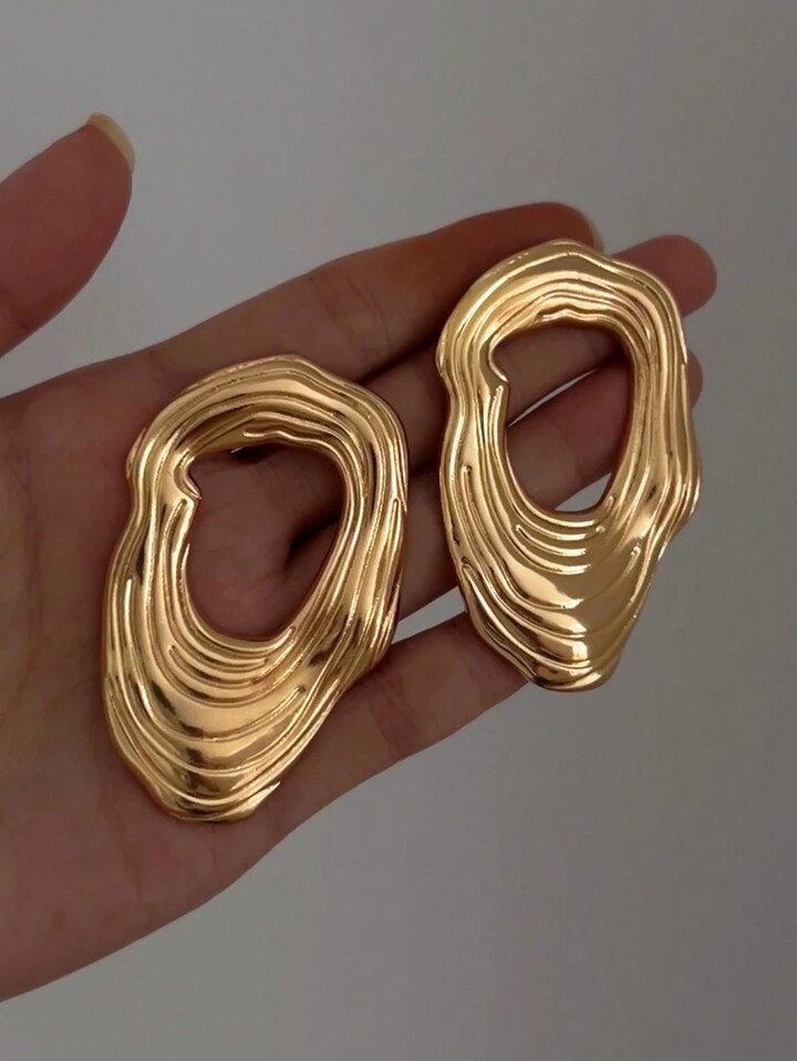 1 Pair Vintage Minimalist Hollow Metallic Screw Stud Earrings, Punk Exaggerated Fashion Charm Ear... | SHEIN