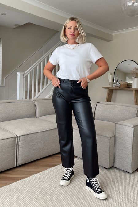 The best pair of faux leather trousers! 🙌🏻 I’m wearing a size UK10  