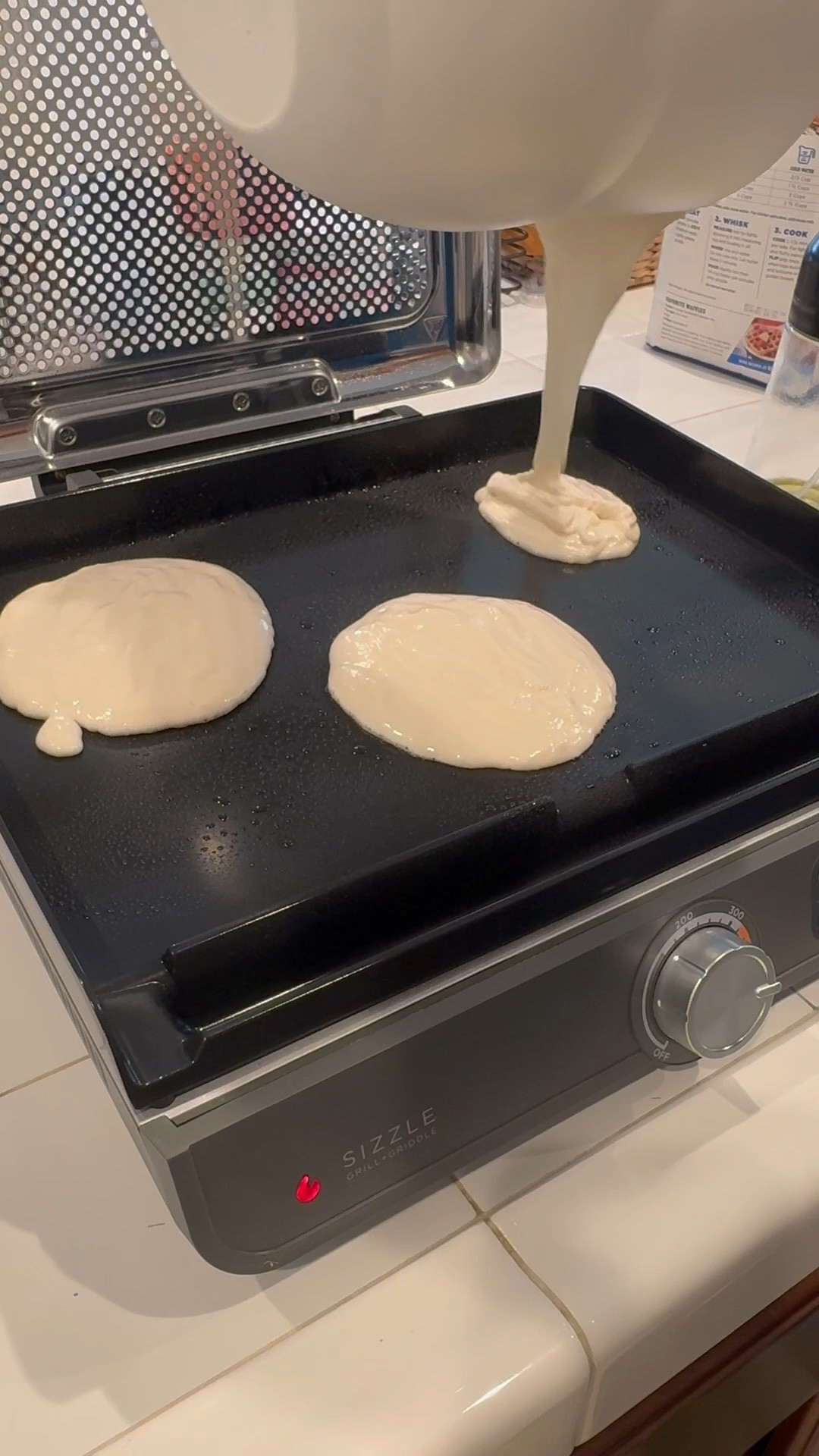 Can switch between a grill or griddle top, can cook up to 500°F, non-stick and so easy to clean! This is the best!! 

#LTKFamily #LTKHome #LTKWatchNow