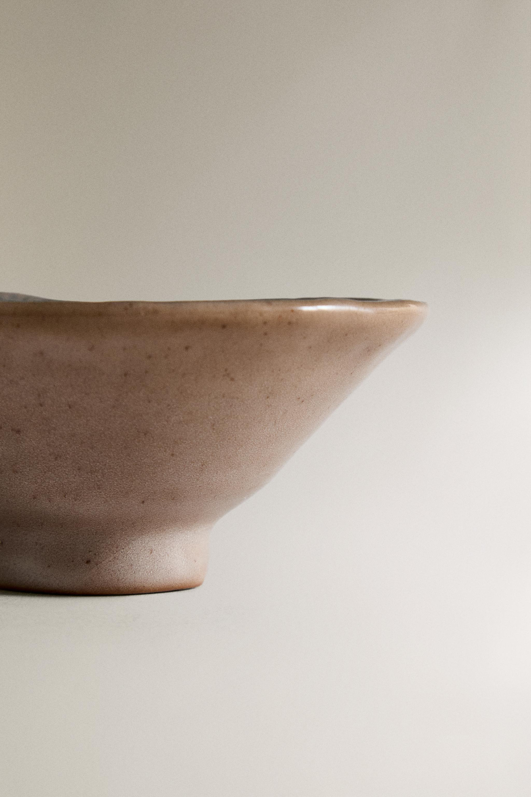 Ceramic snack bowl with a contrast colored edge. | Zara US