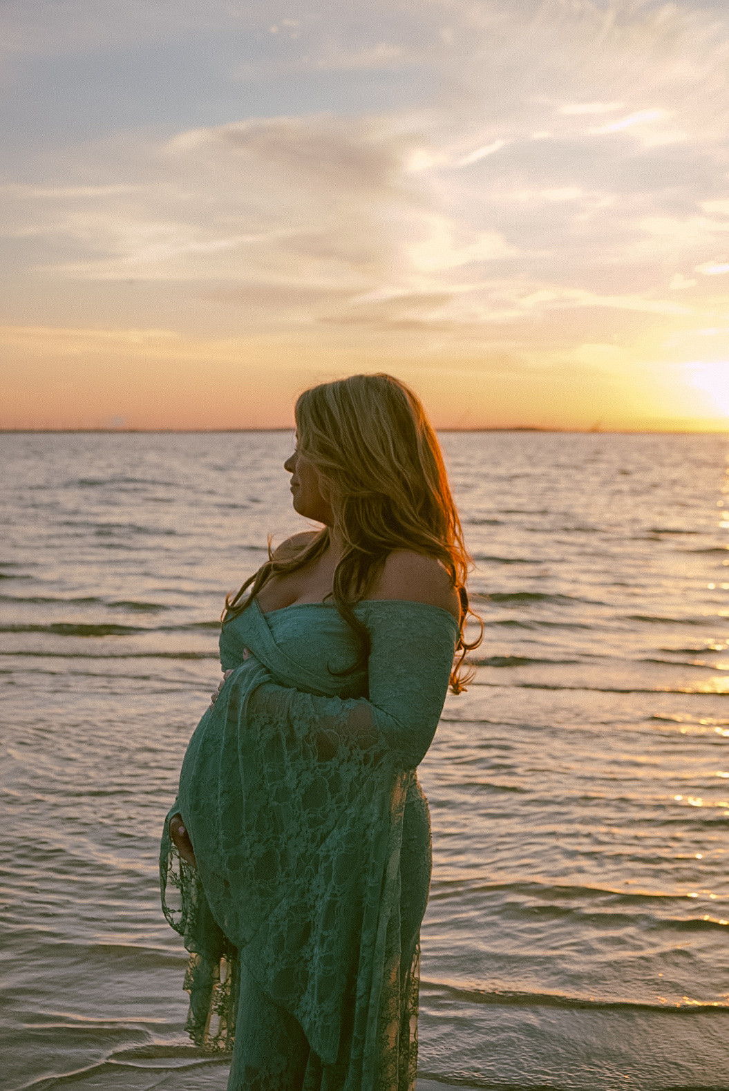 My absolute favorite affordable maternity photo dress find from Amazon! Such a gorgeous dress that frames than any bump without making you feel large.

#LTKBaby #LTKBump #LTKFamily