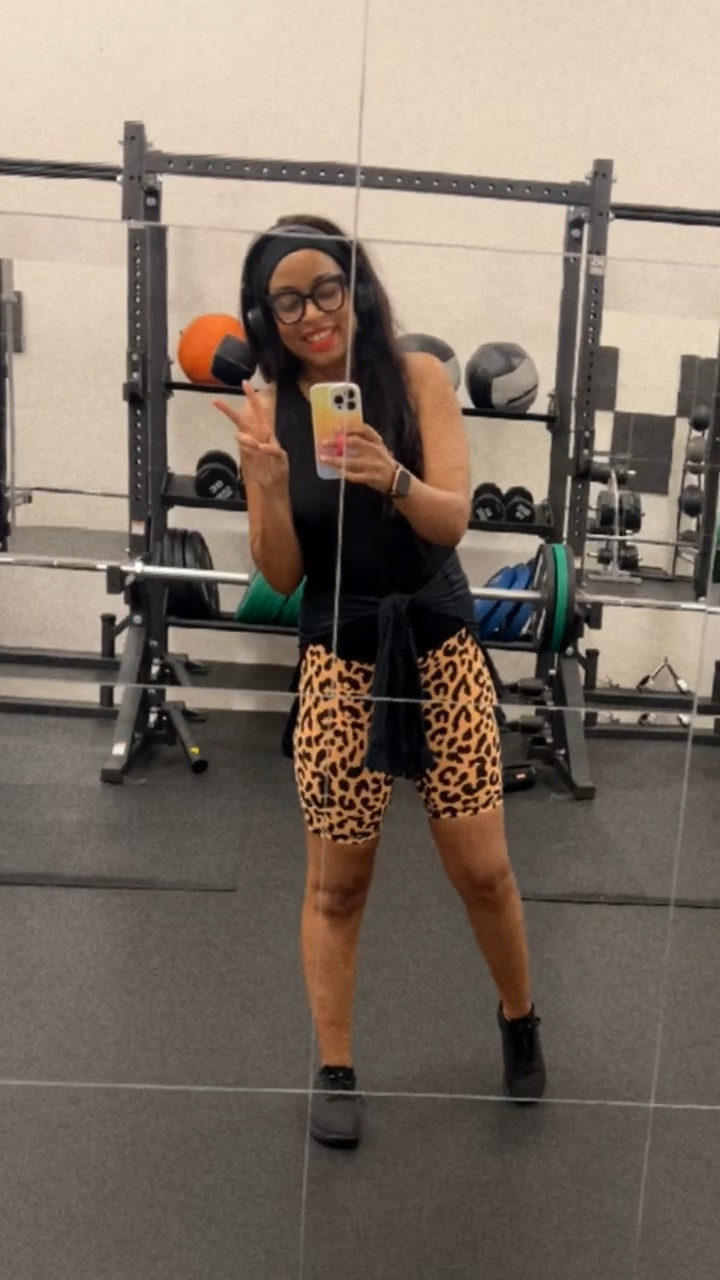  "Elevate Your Fitness!" 
Here are my ultimate workout shoe recommendations for a week of training. Stay stylish while you sweat! #ActiveLifestyle #WorkoutMotivation #nobullshoes


#LTKFitness #LTKShoeCrush #LTKActive