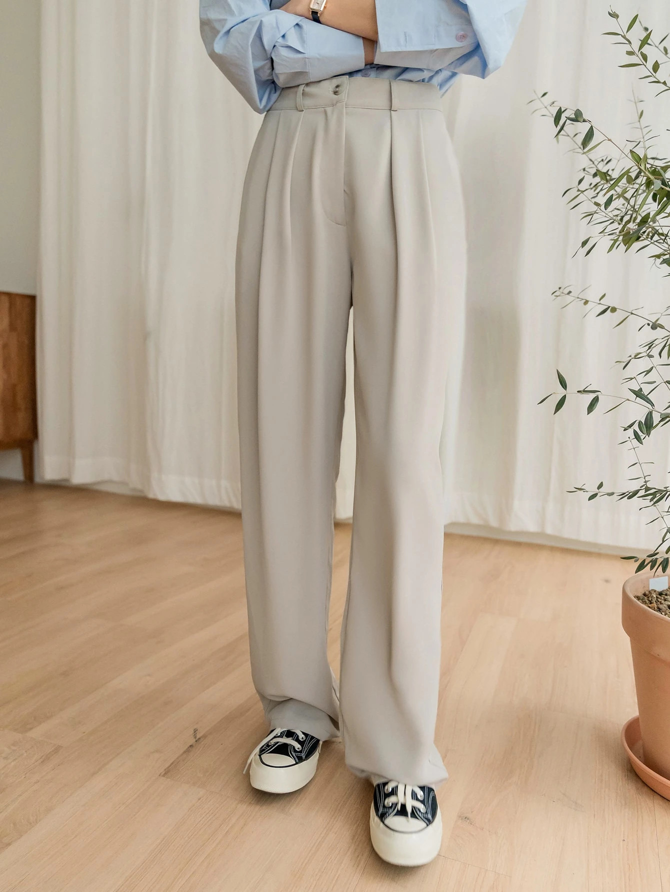 DAZY Fold Pleated Slant Pocket Pants
   SKU: sw2111236828815275      
          (31 Reviews)
    ... | SHEIN