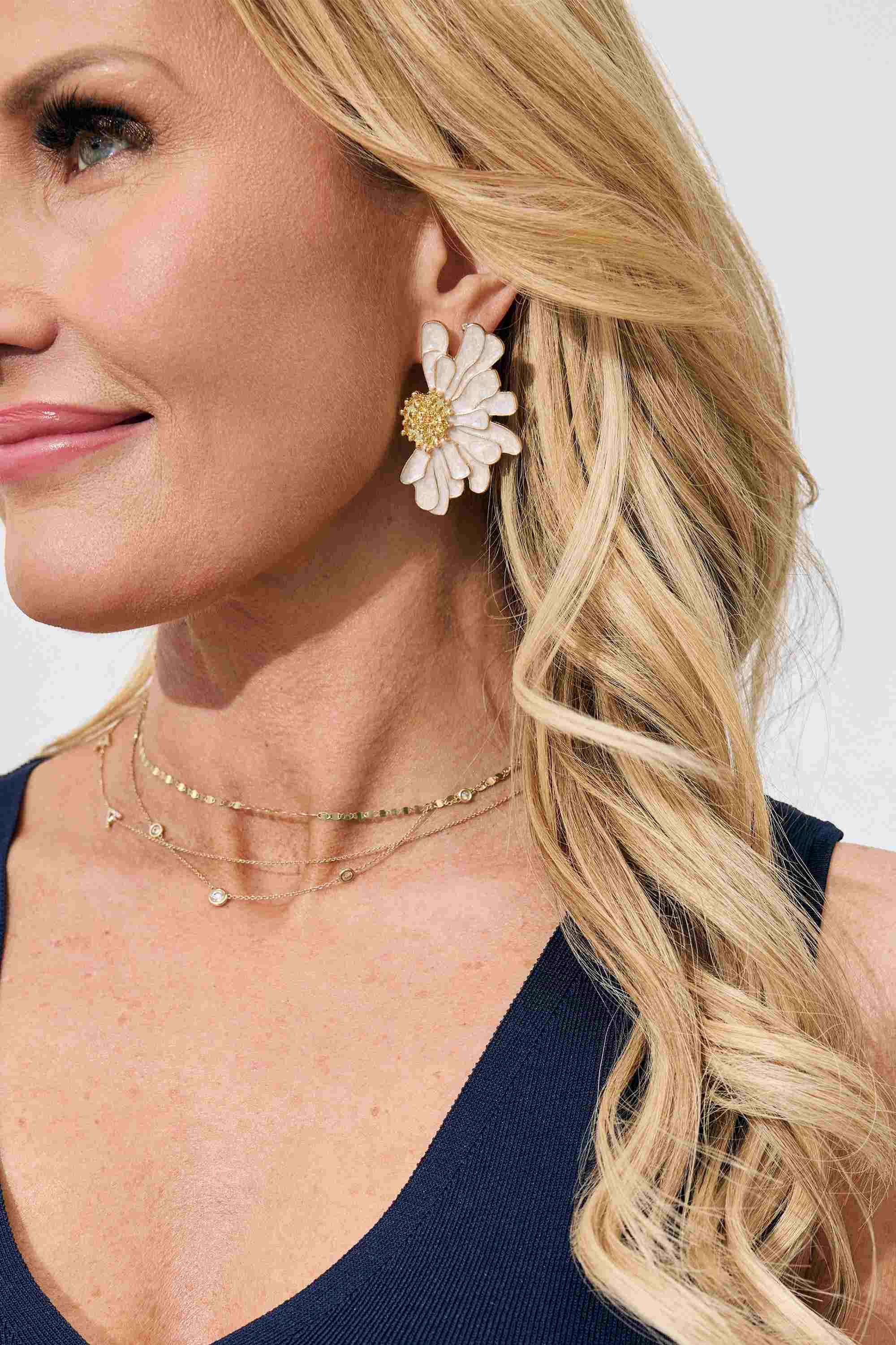 Lillian Earrings- White | Avara