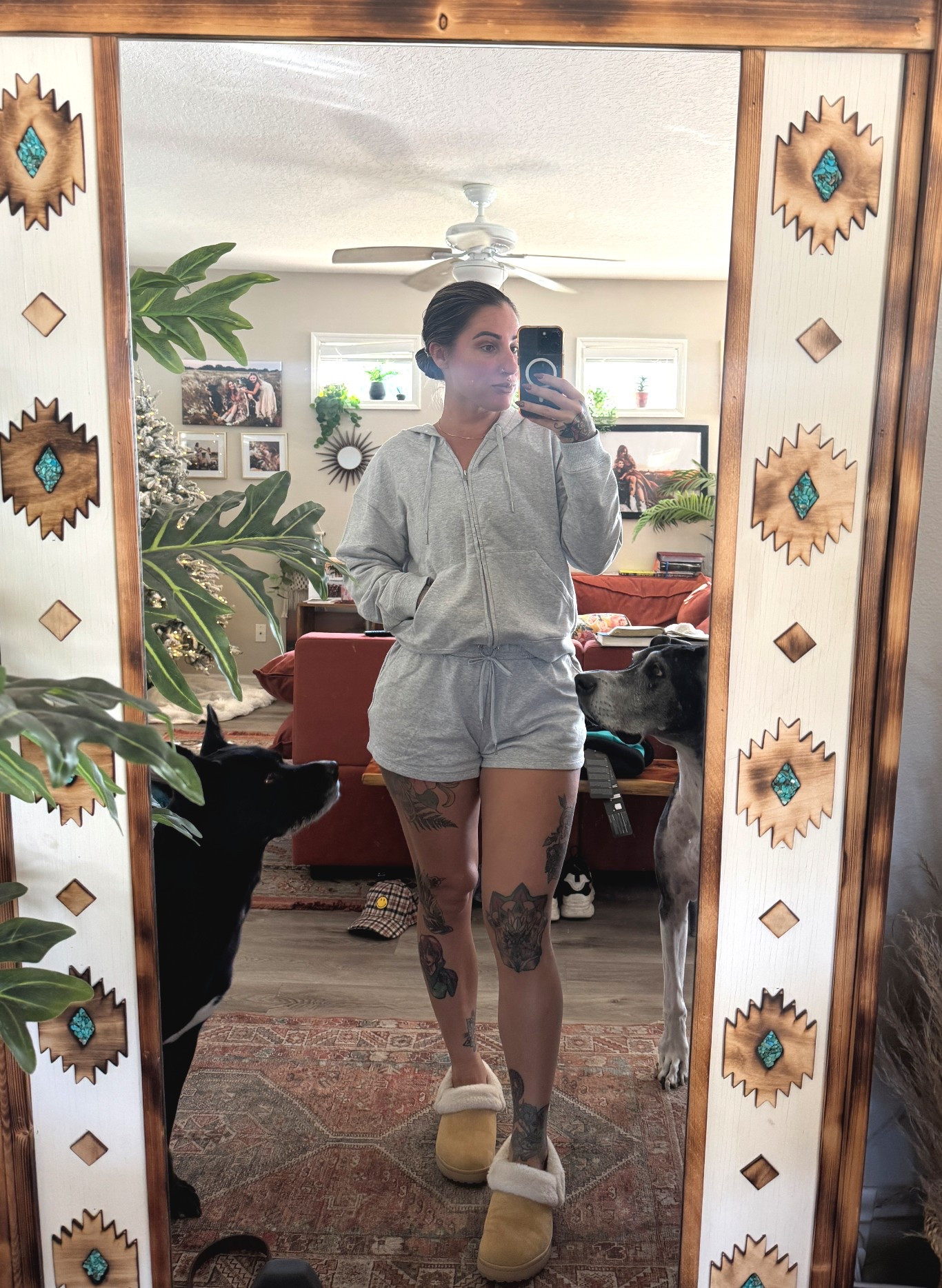 A soft, cozy set for editing days at home. This set feels amazing and is under $40! Also these Crocs are my new faves! 



#LTKShoeCrush #LTKootd #LTKStyleTip