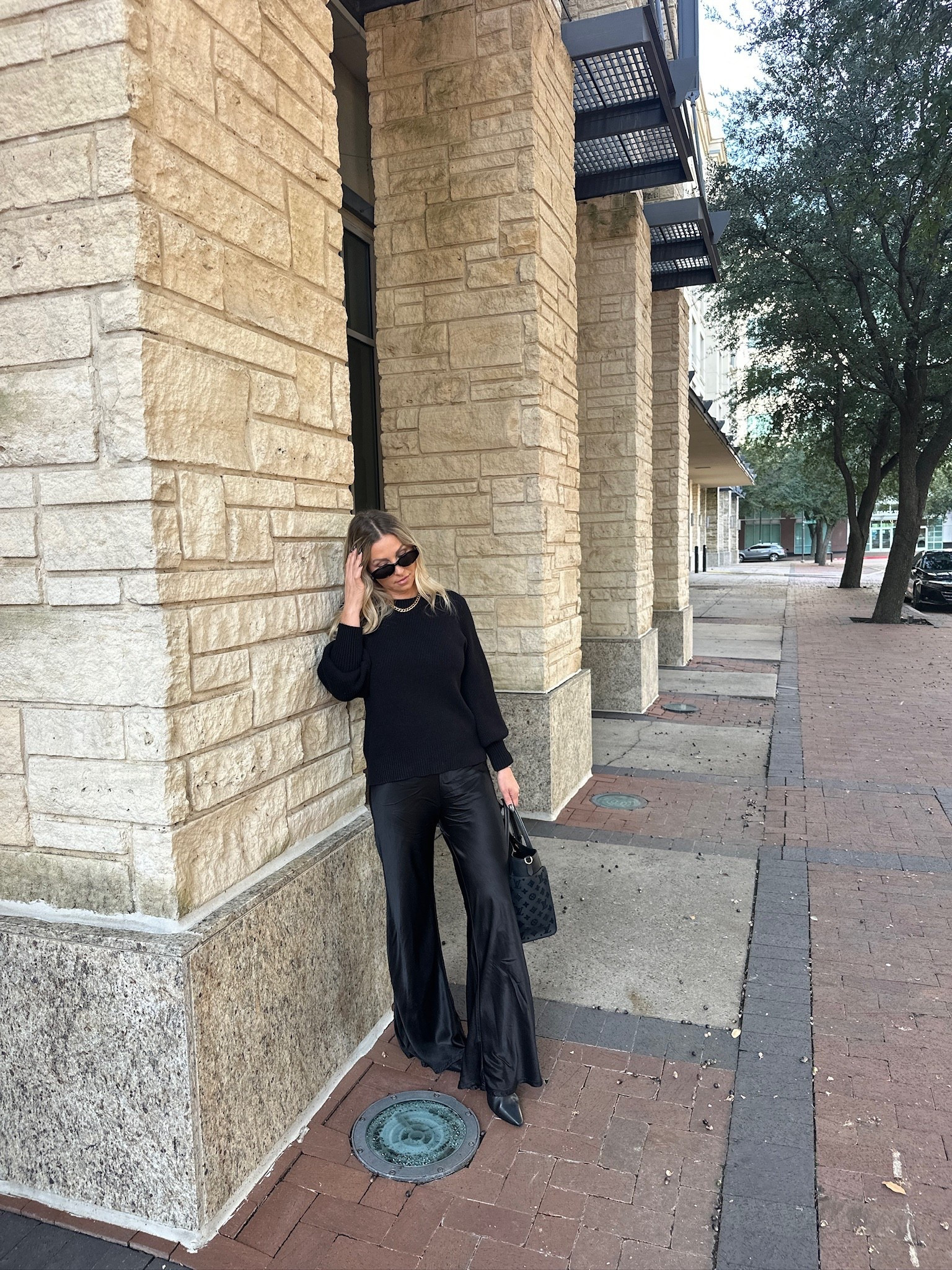 Love a black on black outfit! I think it just looks so chic! This ribbed sweater is an old fave so I did link o similar option. I also love a black pair of silk pants and these are perfection! I finished it off with black boots, black sunglasses, gold chain necklace and my LV handbag. All items linked ⬆️

#Itkcreator #Itkfinds
#Itkwatchnow #amazon #amazonfinds #fall #fallfinds #fallfashion #sweater #Iv #handbag

#LTKootd #LTKStyleTip #LTKItBag