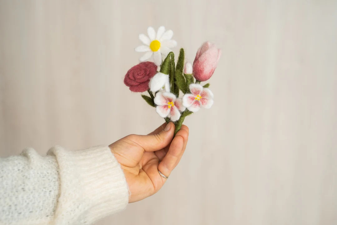 Newborn Felted Flowers Photo Toy, Needle Felted Mini Flowers, Newborn Felted Props for Girl, Newb... | Etsy (US)