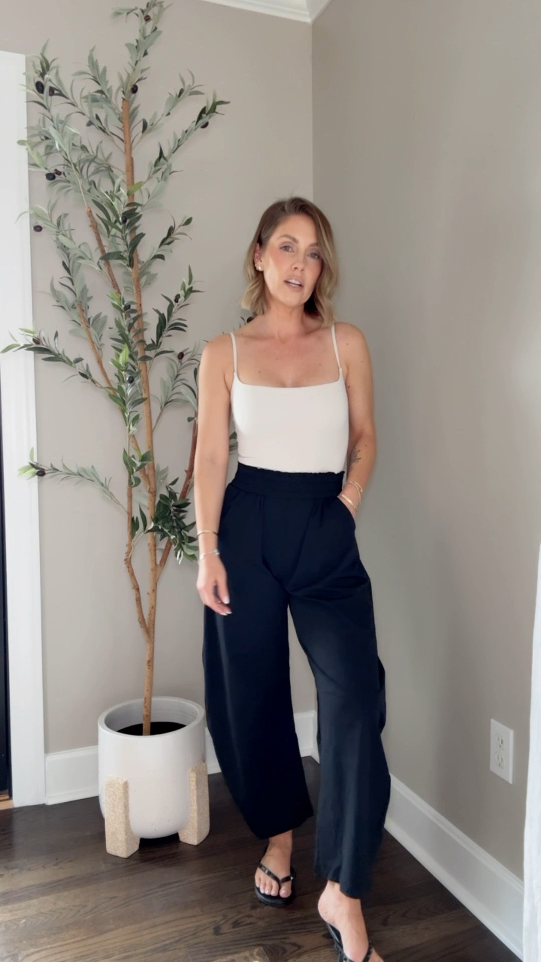 XS denim jacket / Small bodysuit / XS pants 


Travel outfit, spring break, viral pants, casual outfit 

#LTKTravel #LTKootd #LTKPetite