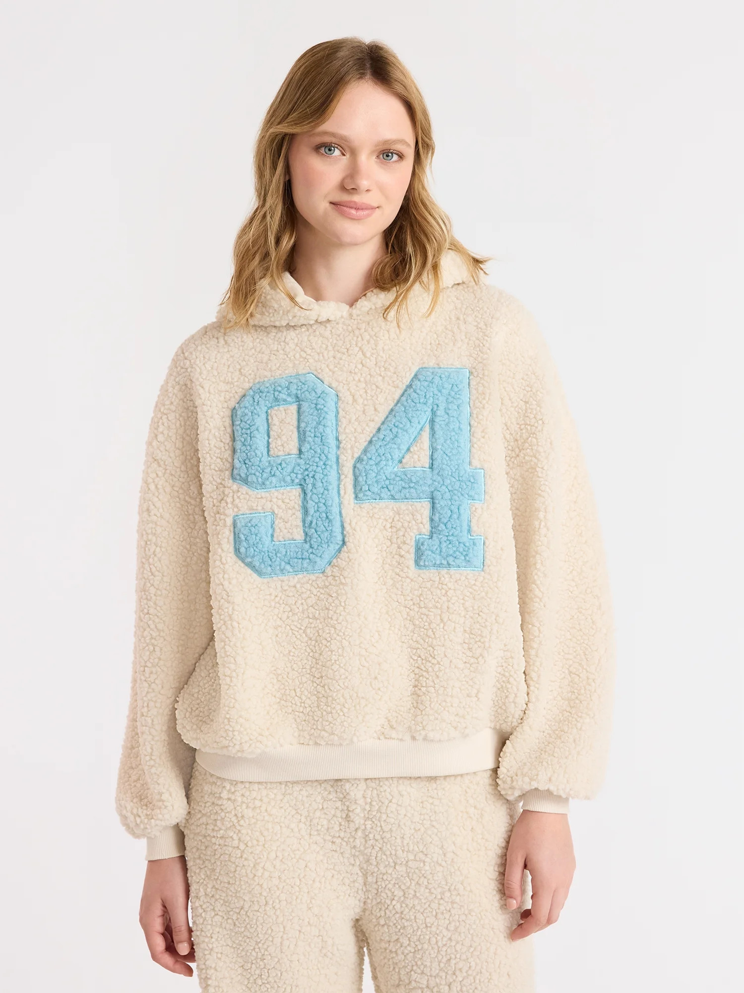 No Boundaries Embroidered Plush Pullover Hoodie, Women's | Walmart (US)