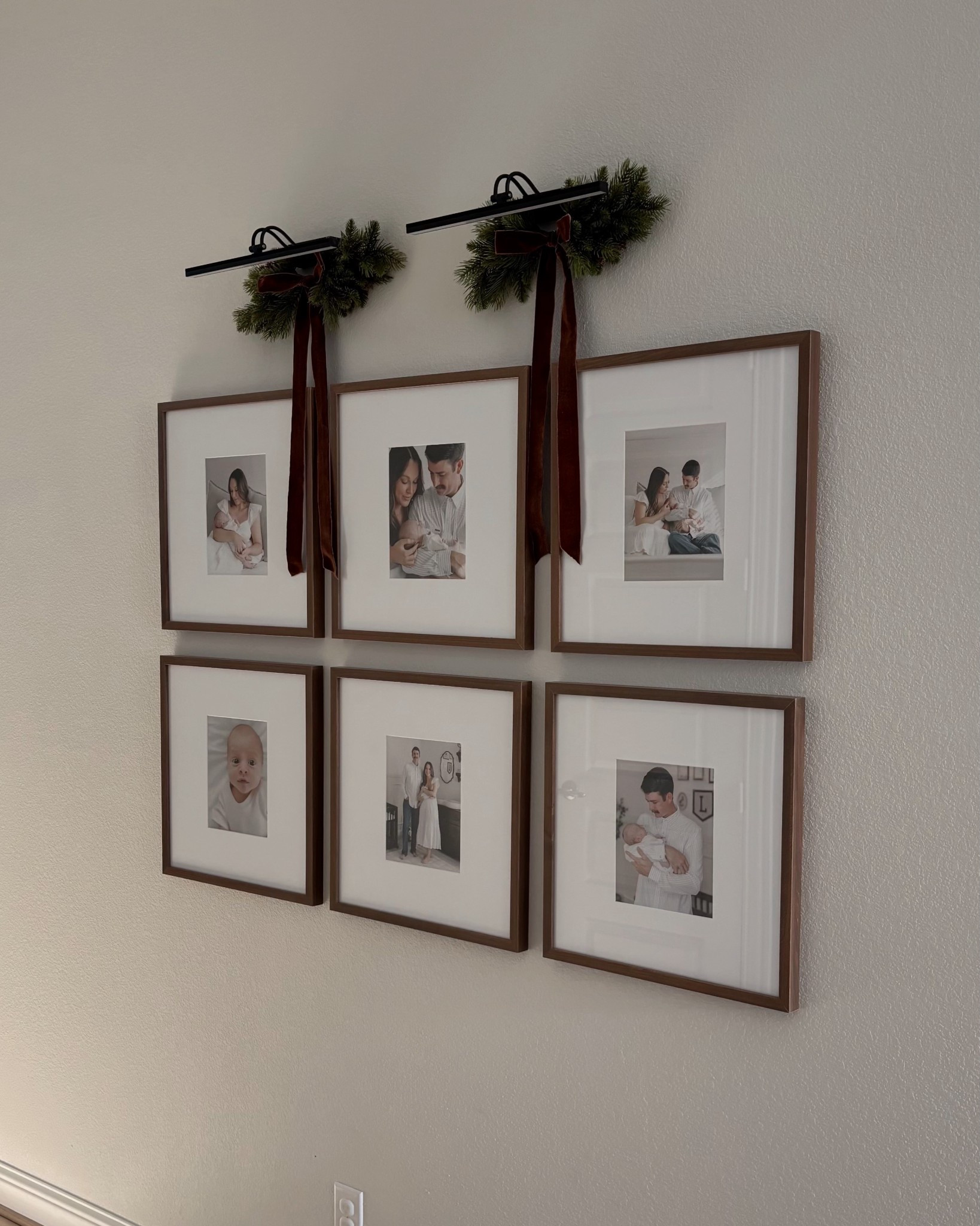 Happy December 1st 🎄🎁🎅🏼🥂✨

#christmasdecor #december1st #cozychristmas #amazonchristmas #christmasathome 

#LTKFindsUnder50 #LTKHoliday #LTKHome