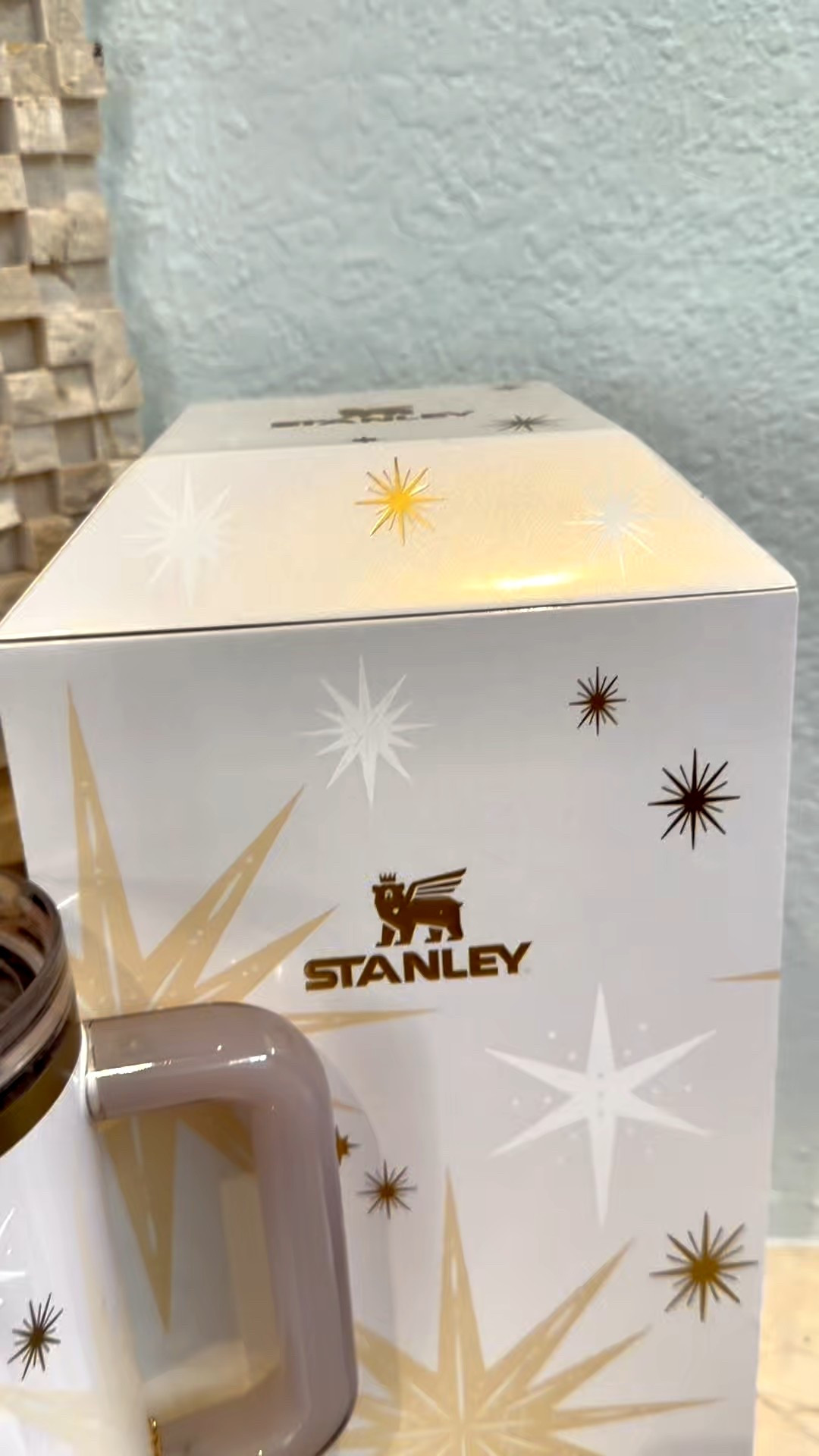 😍 Oh my goodness! The new @Stanley1913 Luxe Starlight Shimmer Quencher is GORGEOUS! (#Stanley1913Partner). The packaging is top notch and I love the gold detailing and charm it comes with! It’s limited and expected to sell out quickly!  


#LTKHome #LTKHoliday #LTKGiftGuide