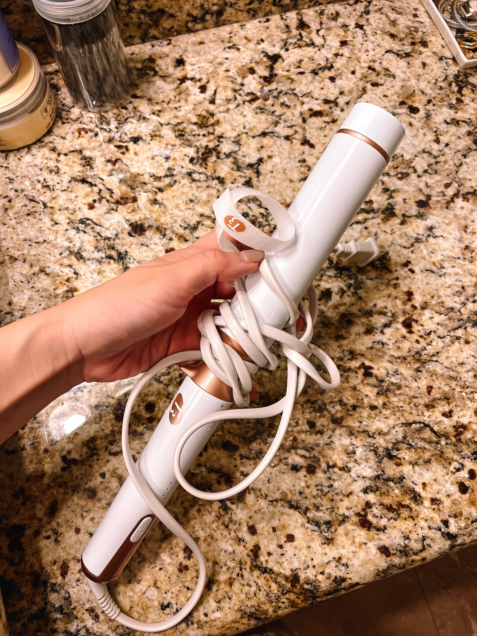T3 switch kit base and 1.5 inch wand barrel 

#LTKbeauty