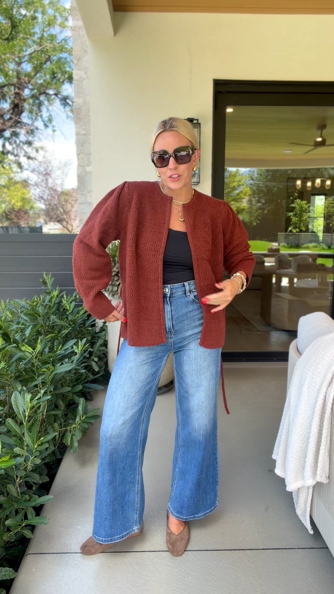 This cardigan is cute because you can wrap it around your waist!

#LTKgrwm #LTKmomlife #LTKootd