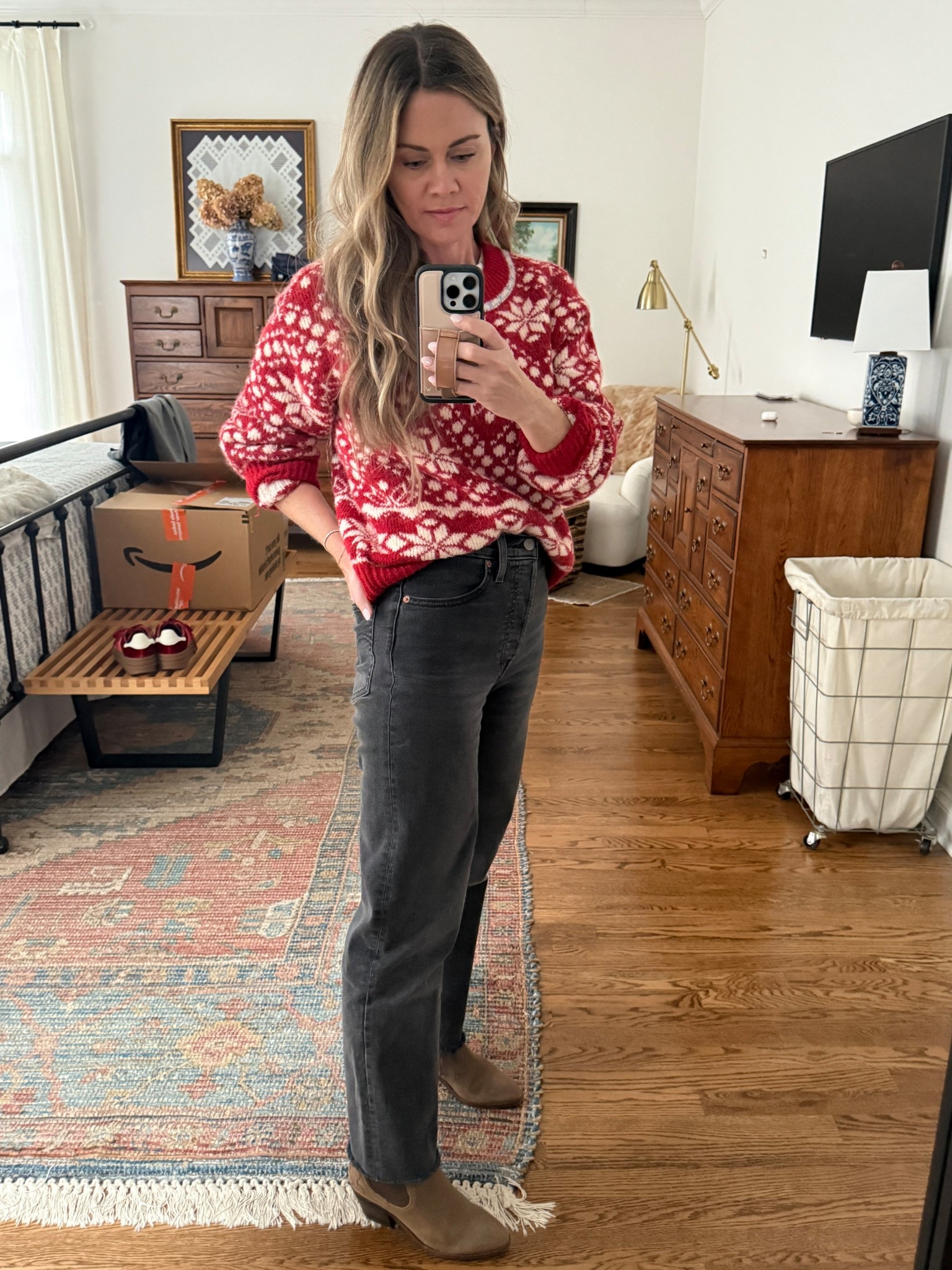 Cozy Christmas sweater

#LTKHoliday #LTKCyberWeek #LTKSaleAlert