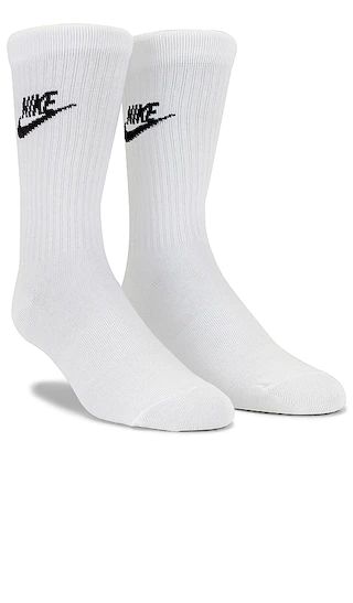 NK 3 Pack NSW Everyday Essential Crew Socks in White | Revolve Clothing (Global)