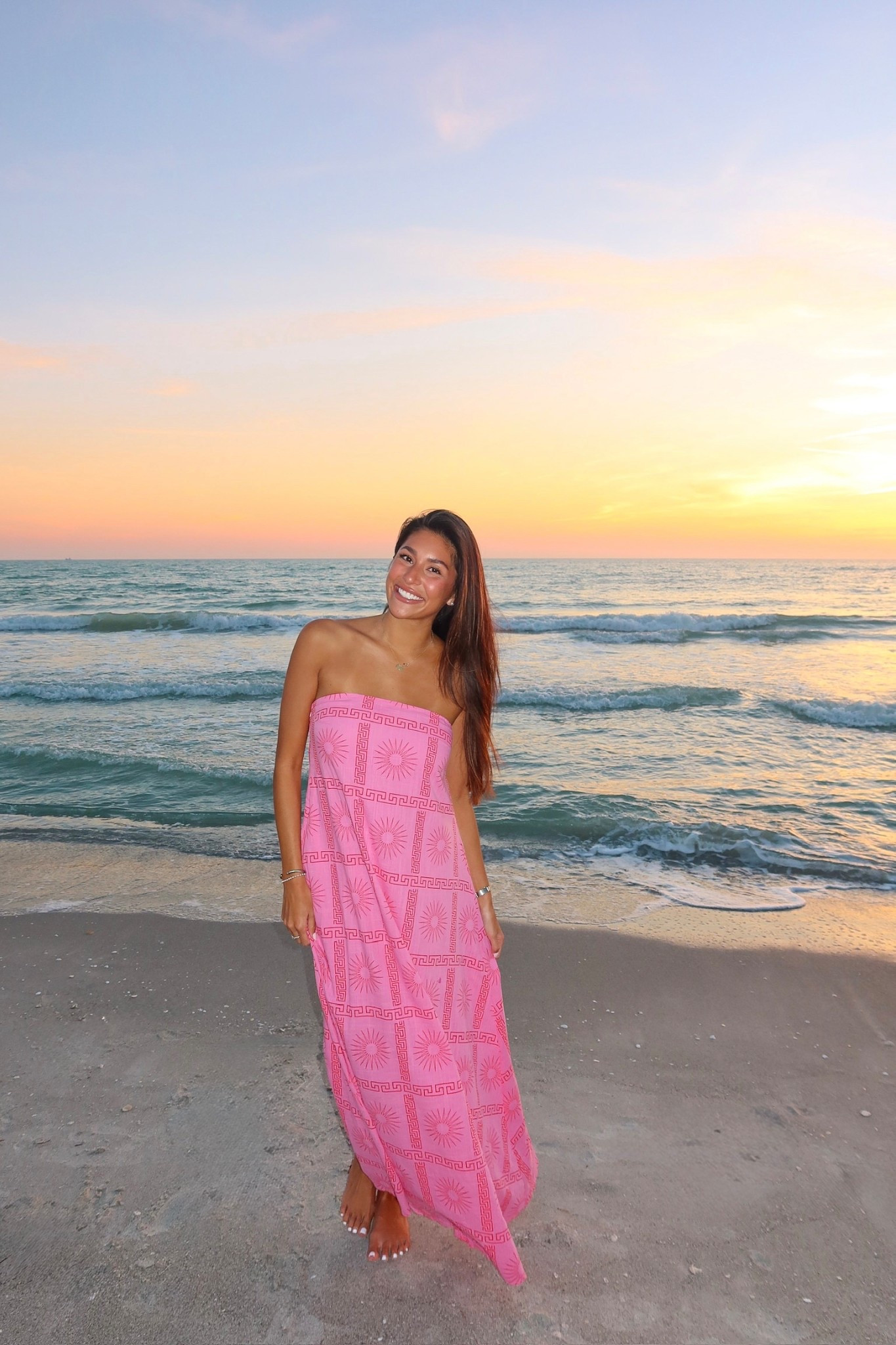 this beach dress🩷 wearing a size small!

#LTKootd #LTKSeasonal