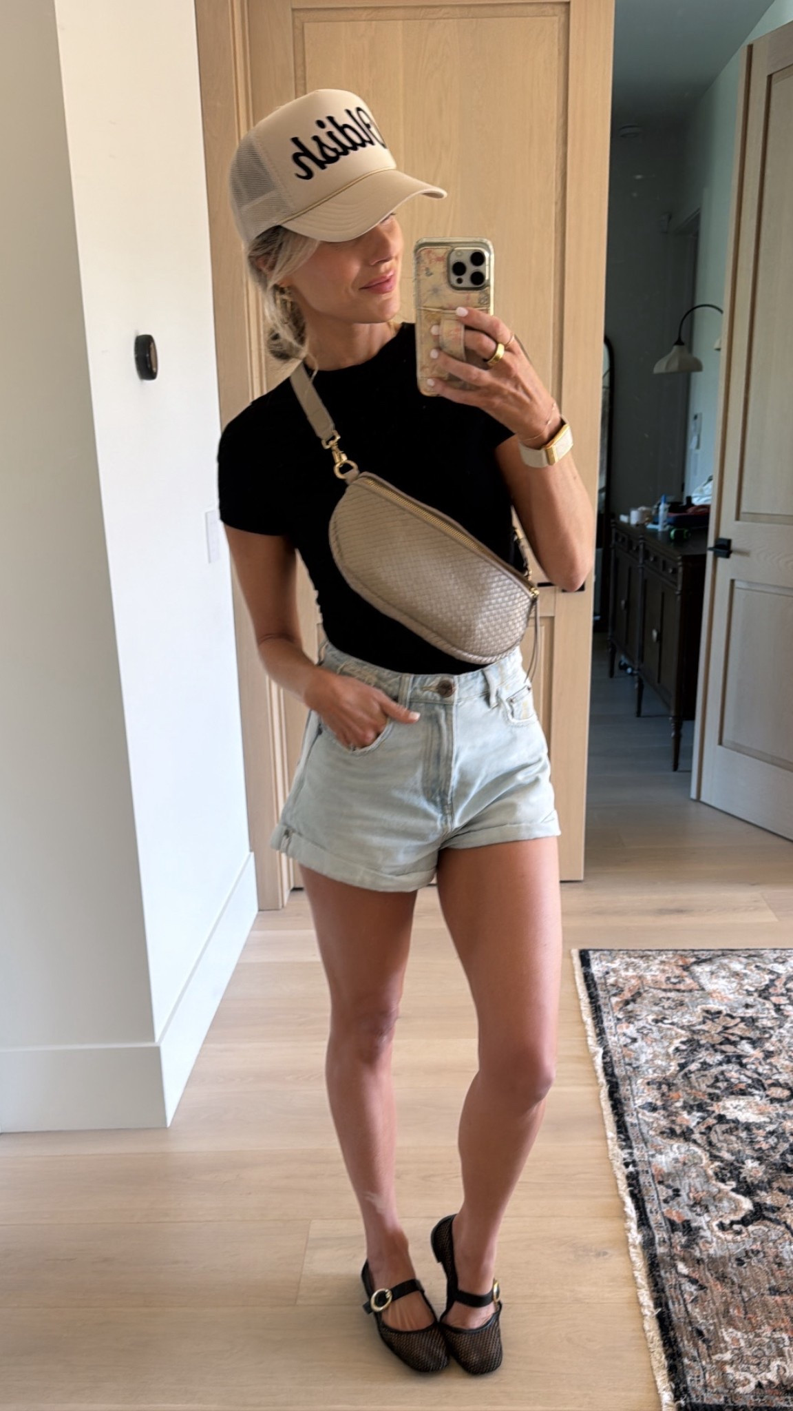 Sharing links to everything I’m wearing today. Truly everything are some of my favorite pieces. The Crossbody bat is one of my favorites ever, the fitted tea is my favorite food of tea ever and super affordable. And then these 1 teaspoon shorts are the absolute absolute absolute best pair of shorts I’ve ever owned!

My ha cat be link but it’s by The Hat Loco and says “Oldish” https://thehatloco.com

#LTKOver40 #LTKootd