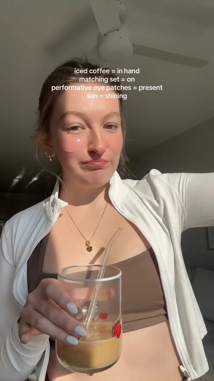 morning !!! ☀️

#matchingset #relatable #humor #girlythings