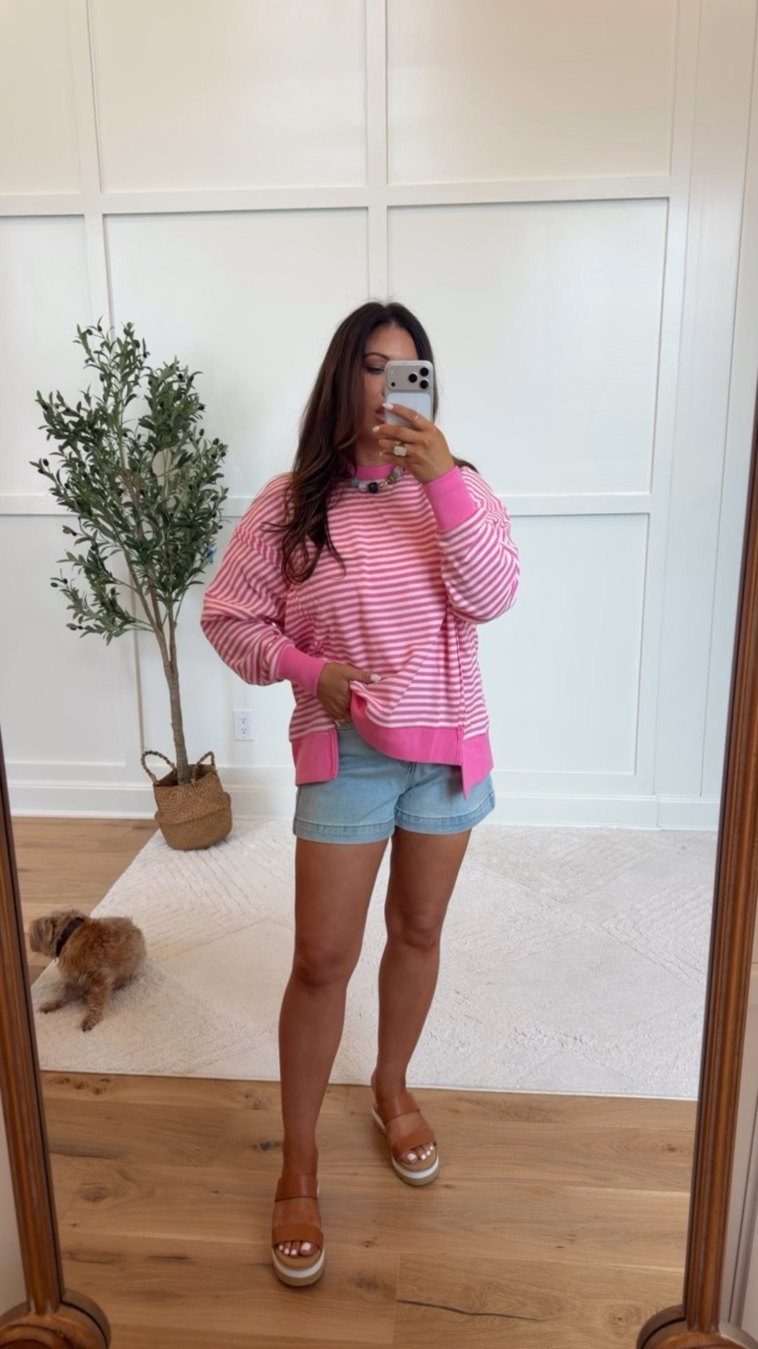 Pink lily huge memorial Day sale! 
I’m obsessed with this pink sweater and these shorts are absolutely mom approved🩷
Use code NINA for 25% regular price items

I am 5’4” 148 pounds wearing a size small and a 27 in the shorts

#LTKgrwm #LTKootd #LTKmomlife