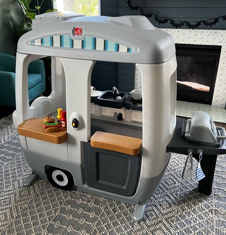 This step 2 food truck is so fun and perfect gift idea for preschoolers! 

#LTKkids #LTKFind #LTKfamily