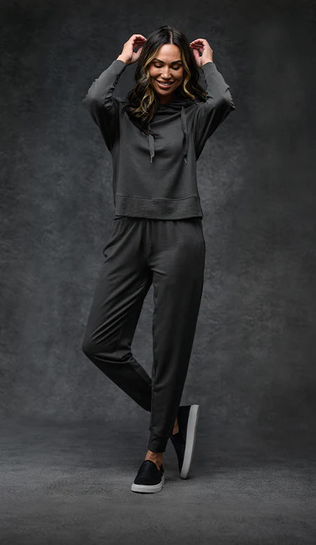 Women's Essential Jogger | LUXOME