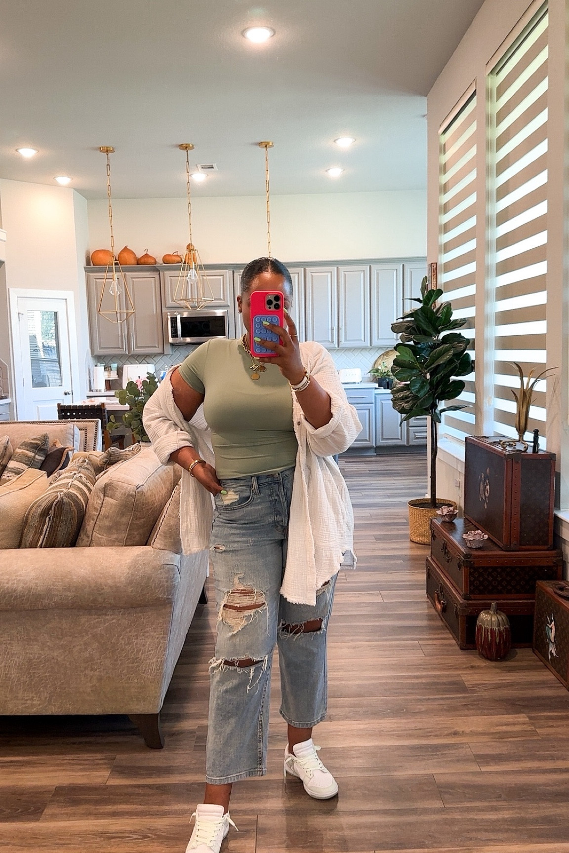 

Top- medium 
Button down-  small 
Jeans-  tts 8 
Sneakers -  tts or size down 1/2 

Casual outfit - casual look - casual style - jeans - everyday outfit - affordable outfit  - spring outfit - spring - outfit - amazon - free people - target - target finds -  #ltkstyletip #ltkmidsize #ltkfindsunder50              

Follow my shop @styledbylynnai on the @shop.LTK app to shop this post and get my exclusive app-only content!

#liketkit 
@shop.ltk
https://liketk.it/4MzMB

Follow my shop @styledbylynnai on the @shop.LTK app to shop this post and get my exclusive app-only content!

#liketkit 
@shop.ltk
https://liketk.it/4Ntsm

Follow my shop @styledbylynnai on the @shop.LTK app to shop this post and get my exclusive app-only content!

#liketkit 
@shop.ltk
https://liketk.it/4NMAZ

Follow my shop @styledbylynnai on the @shop.LTK app to shop this post and get my exclusive app-only content!

#liketkit 
@shop.ltk
https://liketk.it/4OAKG

Follow my shop @styledbylynnai on the @shop.LTK app to shop this post and get my exclusive app-only content!

#liketkit 
@shop.ltk
https://liketk.it/4OEQZ

Follow my shop @styledbylynnai on the @shop.LTK app to shop this post and get my exclusive app-only content!

#liketkit 
@shop.ltk
https://liketk.it/4OUxx

Follow my shop @styledbylynnai on the @shop.LTK app to shop this post and get my exclusive app-only content!

#liketkit 
@shop.ltk
https://liketk.it/4PQ5n