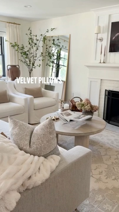 These velvet pillows add such nice warmth and texture to my home!

Home decor, neutral home decor, living room pillows, throw pillows

#LTKU #LTKFindsUnder50 #LTKHome